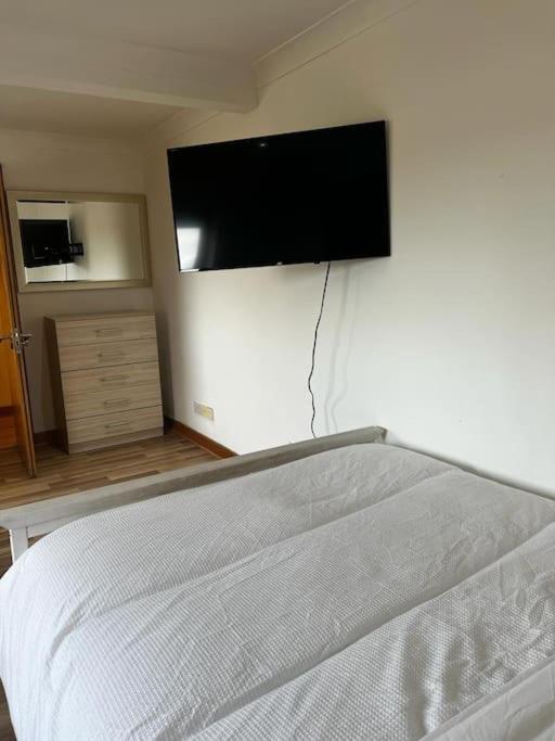 Quirky Studio Flat Selfcontained London Exterior photo